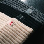 Le Classique Black uMD Beanie – Image 3