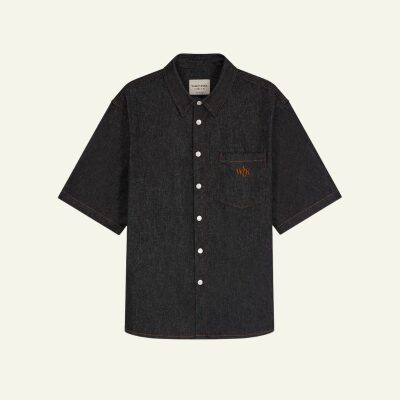 La chemise en denim brut