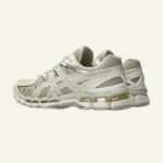 GEL-KAYANO 20 FOSSIL CREAM – Image 3