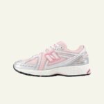 1906R Staple pink chalk/silver metallic – Image 3