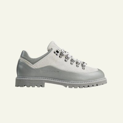 Booted Goat Gris & Blanc