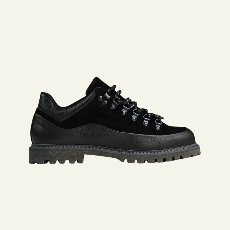 1-37.png Booted Goat Gris & Noir – Image 1