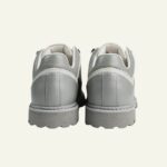 Booted Goat Gris & Blanc – Image 3