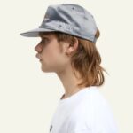 La casquette en nylon grise – Image 3